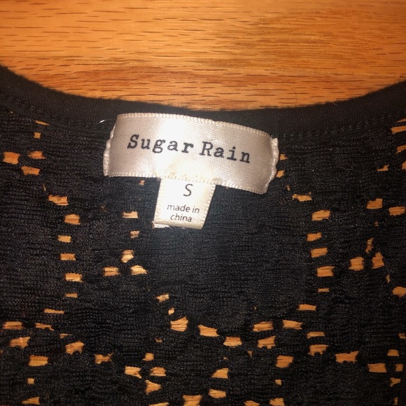 Black tank crop top - Picture 3 of 3